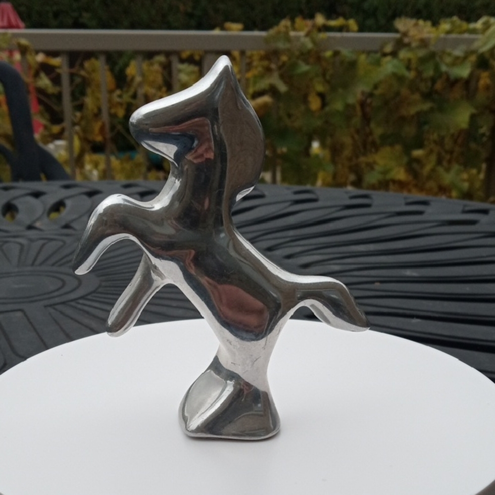 Hoselton Horse Sculpture